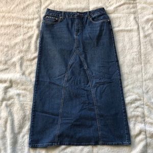 🔴3/$12😍😍😍 Cato Denim Skirt